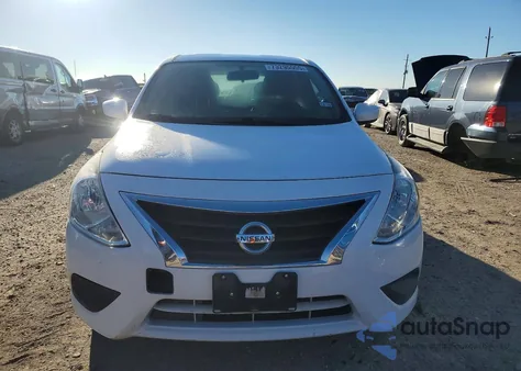 2017 Nissan Versa S z USA, uszkodzony, nr VIN 3N1CN7AP5HL842773